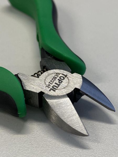 Бокорізи для електроніки (радиомонтажные) 4,5" (115мм) TOPTUL DEBD224E