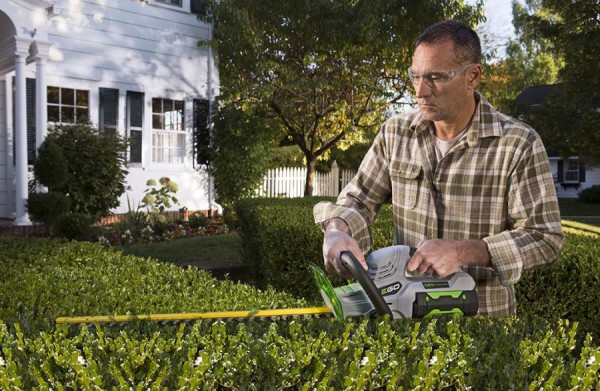 Ножиці для кущів акум. HT2400E, 56В, леза-61см, відстань між лезами 22мм, КАРКАС