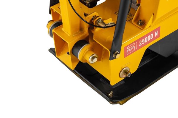 Бензинова реверсивна віброплита Lumag RP130HPC (25кН)