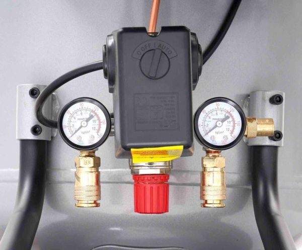 Компресор масляний трьохциліндровий TAGRED TA307B