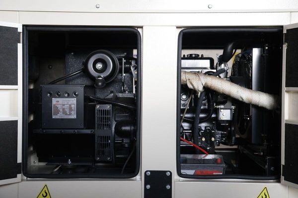 Дизельний генератор UNIVERSAL UND-YD 22 KVA