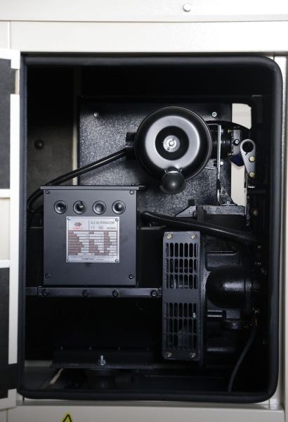 Дизельний генератор UNIVERSAL UND-YD 22 KVA