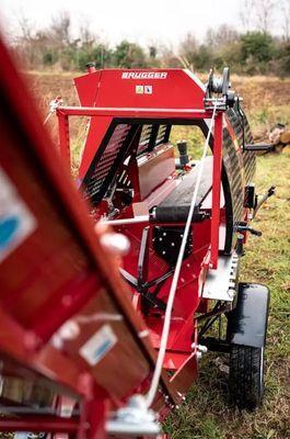 Напівавтоматична машина для різання і розколу дров Brugger SA48 Pro