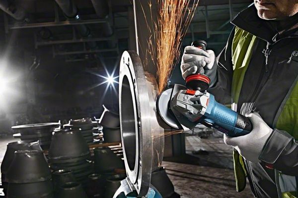 Кутова шліфмашина Bosch GWS 19-125 CIE