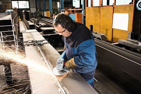 Кутова шліфмашина Bosch GWS 17-125 CIE