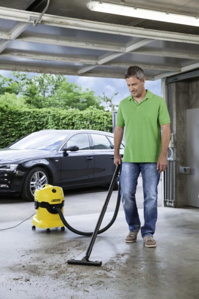 Господарський пилосос Karcher WD 4