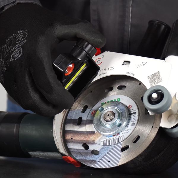 Ліхтар для освітлення робочої зони FireFly