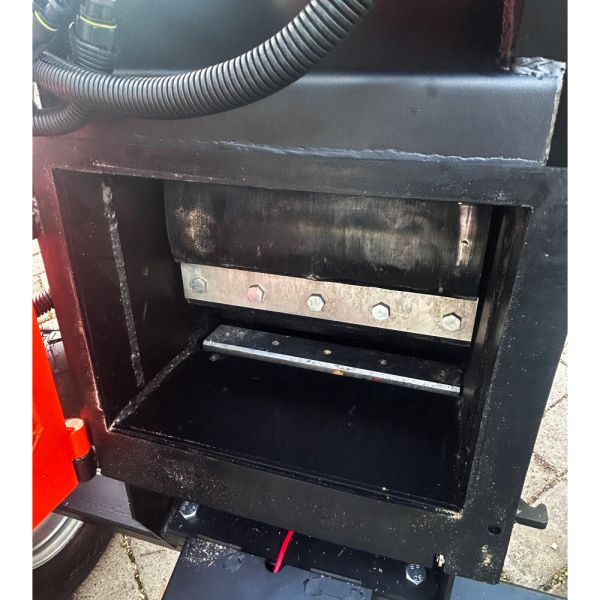 Подрібнювач бенз. P4206 15к.с., діам.гілок до 15см, барабан з 2 ножами