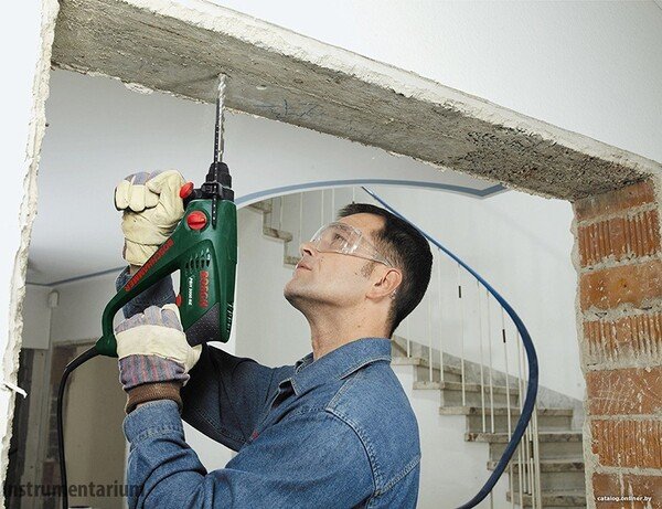 Перфоратор Bosch PBH 2000 RE