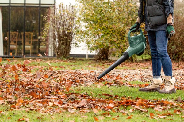 Повітродувка-пилосос Bosch Universal Garden Tidy