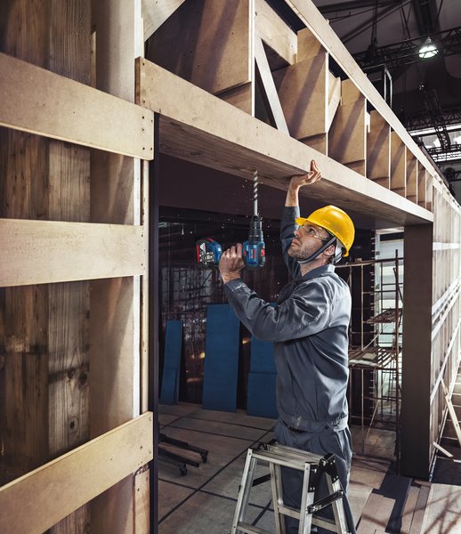Акумуляторний дриль-шуруповерт Bosch Professional GSB 18V-50 ударний