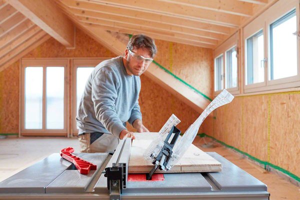 Пила циркулярна Bosch Professional GTS