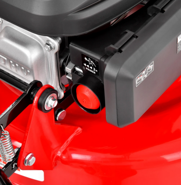 Бензинова косарка з приводом HECHT 551 XR 5 in1