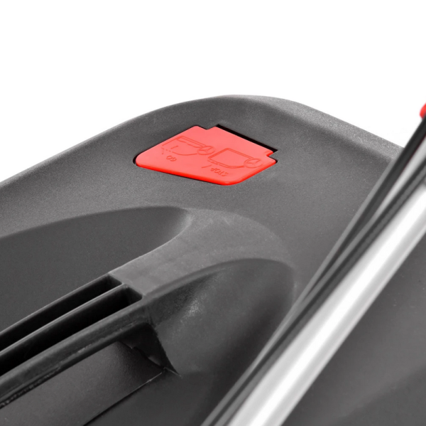 Бензинова косарка з приводом HECHT 551 XR 5 in1