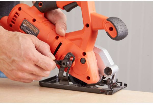 Пила дискова мережева BLACK+DECKER BES510
