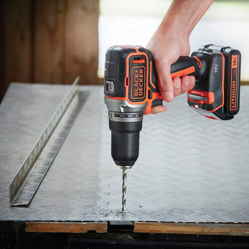 Дриль-шурупокрут акумуляторний безщітковий BLACK+DECKER BL186KB