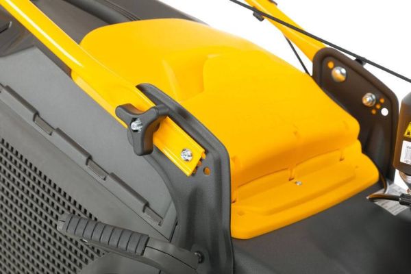 Газонокосарка бензинова самохідна STIGA Collector48S