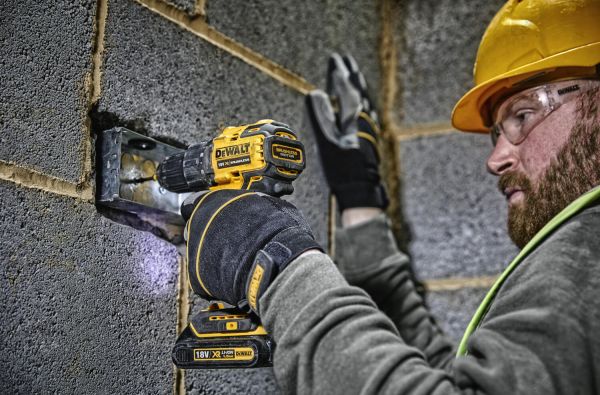 Дриль-шурупокрут акумуляторний безщітковий DeWALT DCD708N
