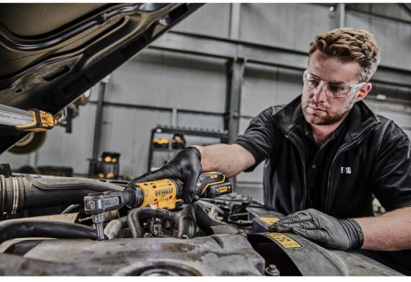 Гайкокрут кутовий - ключ-храповик акумуляторний безщітковий DeWALT DCF503L1G