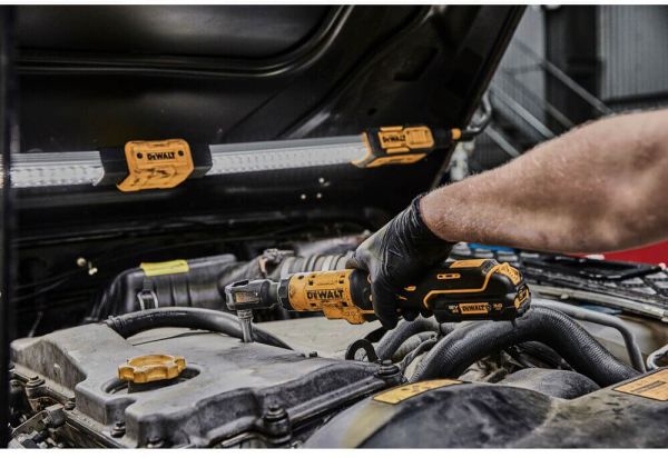 Гайкокрут кутовий - ключ-храповик акумуляторний безщітковий DeWALT DCF503L1G