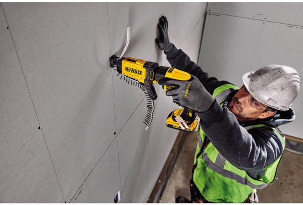 Шурупокрут акумуляторний безщітковий DeWALT DCF620N