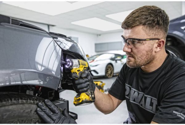 Шурупокрут акумуляторний ударний безщітковий DeWALT DCF801N