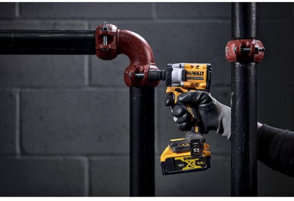 Гайкокрут ударний акумуляторний безщітковий DeWALT DCF923N