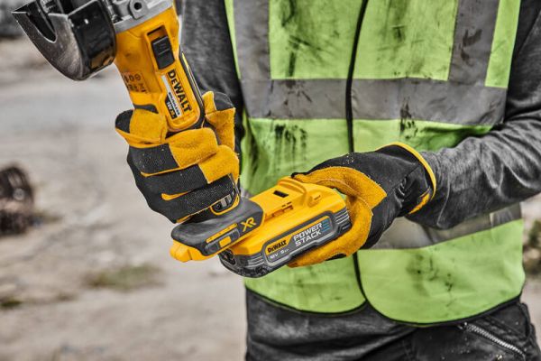 Шліфмашина кутова - болгарка акумуляторна безщіткова DeWALT DCG405H2T