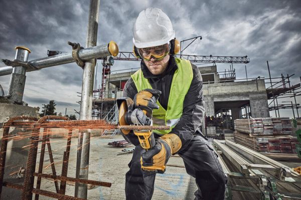 Шліфмашина кутова - болгарка акумуляторна безщіткова DeWALT DCG405P3