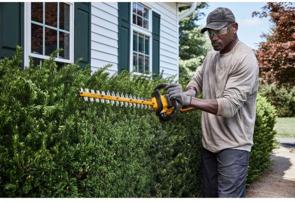 Кущоріз акумуляторний безщітковий DeWALT DCMHT573X1