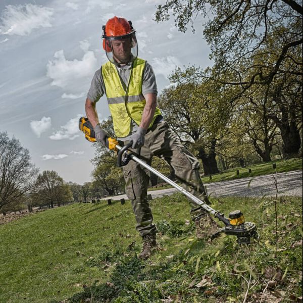 Коса акумуляторна безщіткова DeWALT DCMST561N