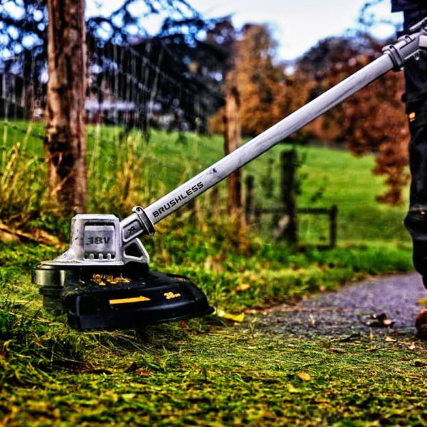 Коса акумуляторна безщіткова DeWALT DCMST561N