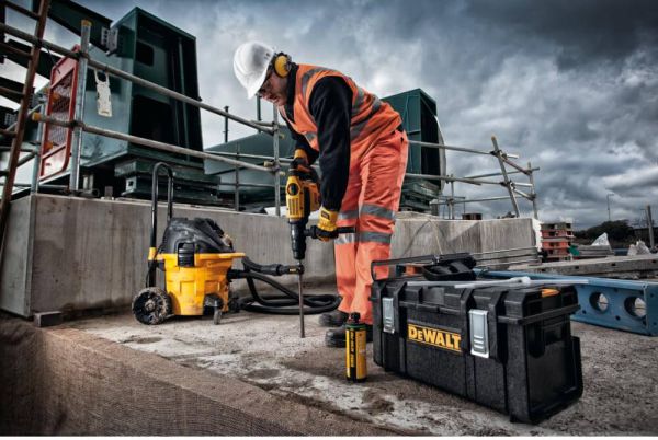 Бур з пустотілим стволом DeWALT DT60230