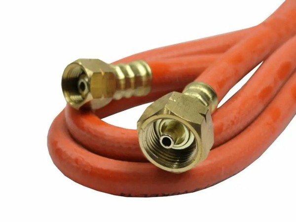 Шланг газовий VOREL для з'єднання пальників і балону. L=5м [10/200]