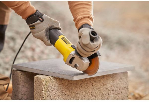 Шліфмашина кутова - болгарка мережева STANLEY FATMAX FMEG225VS