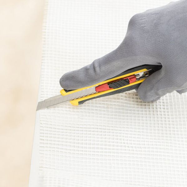 Ніж FatMax довжиною 150 мм з лезом шириною 9 мм з сегментами, що відламуються STANLEY FMHT10337-0