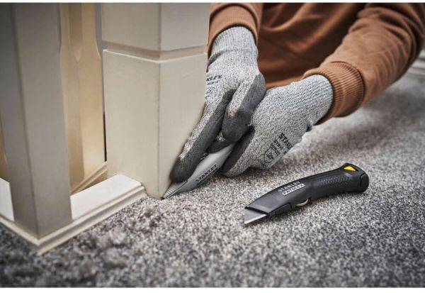 Ніж FatMax® Heavy Duty довжиною 165 мм з фіксованим лезом для оздоблювальних робіт STANLEY FMHT10501-0