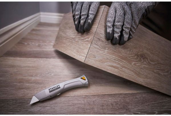 Ніж FatMax® Heavy Duty довжиною 165 мм з фіксованим лезом для оздоблювальних робіт STANLEY FMHT10501-0