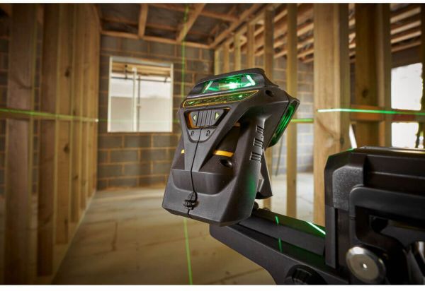 Рівень лазерний FatMax®MultilineGreen трипроменевий площинний самовирівнюючий, чемодан STANLEY FMHT1-77356