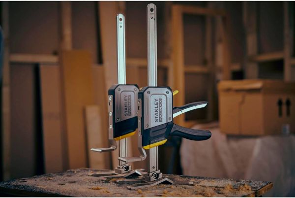 Струбцина розпірна-домкрат FATMAX® TradeLift™ тригерна, максимальна вантажопідйомність 150 кг STANLEY FMHT83550-1