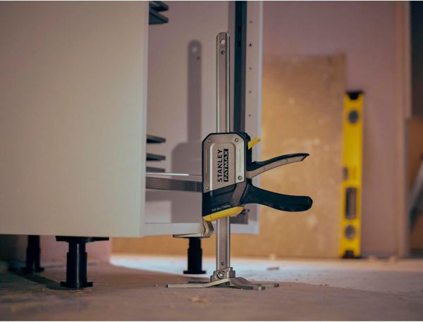 Струбцина розпірна-домкрат FATMAX® TradeLift™ тригерна, максимальна вантажопідйомність 150 кг STANLEY FMHT83550-1