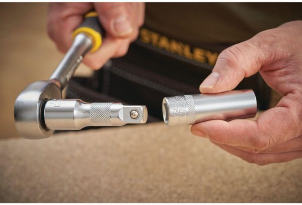 Головка 1/4 х 16 мм, з шестигранним профілем, висока, метрична. STANLEY FMMT17967-0