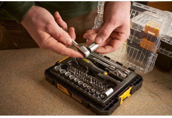 Набір торцевих головок 1/4 FATMAX® Maxi Drive, шестигранних, 48 предметів STANLEY FMMT98101-0