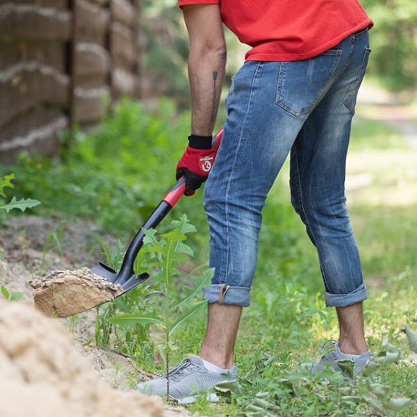 Лопата штикова, ручка з фібергласу, 217*290*1050 мм INTERTOOL FT-2013