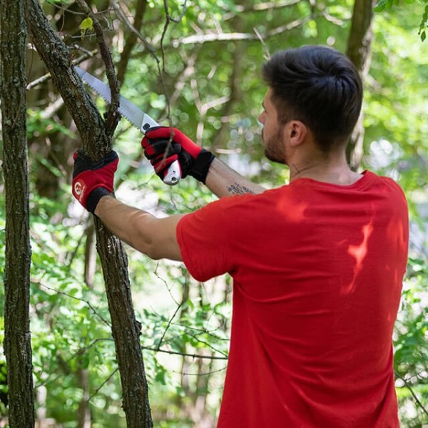 Ножівка садова вигнута 330 мм, з металевою ручкою, пластиковий чохол INTERTOOL HT-3146