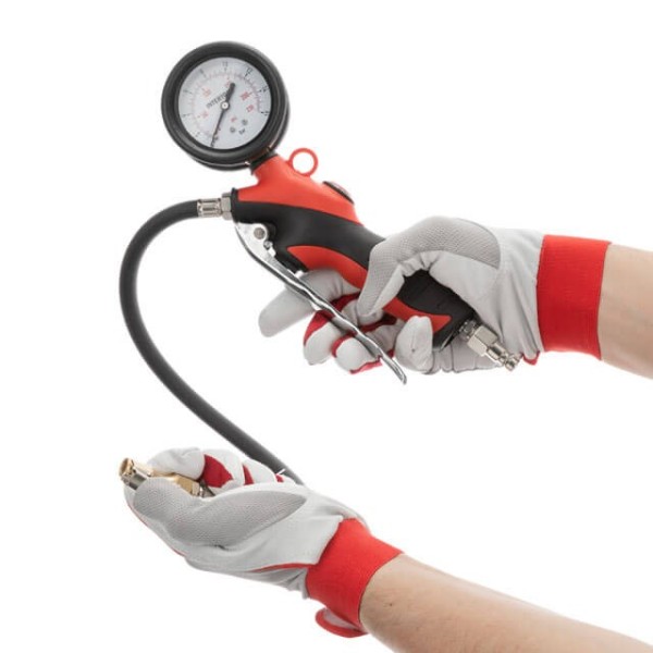 Пістолет для підкачування шин з манометром професійний INTERTOOL PT-0520