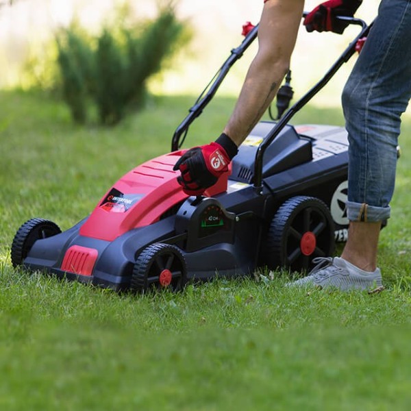 Газонокосарка електрична 1.8 кВт, 230 В~50 Гц, 2850 об/хв, ширина захвату 420 мм, висота зрізу 25-75 мм, контейнер 50 літрів STORM INTERTOOL WT-1201