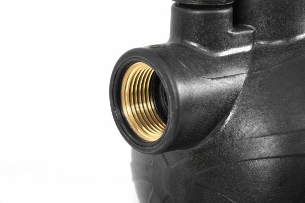 Насос поверхневий HECHT 3800