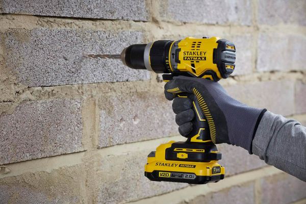 Дриль-шурупокрут ударний акумуляторний безщітковий STANLEY FATMAX SFMCD721D2K