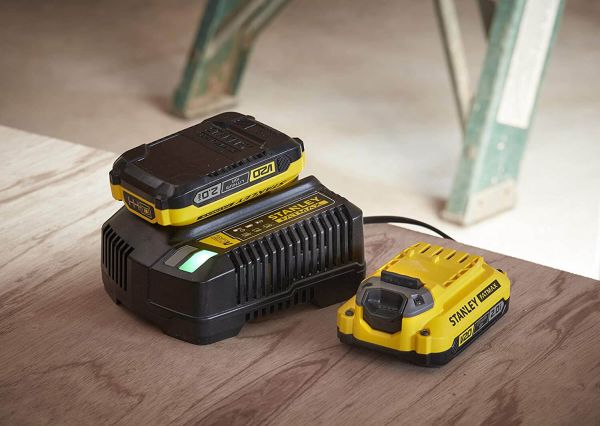 Гайковерт ударний акумуляторний безщітковий STANLEY FATMAX SFMCF810D2K